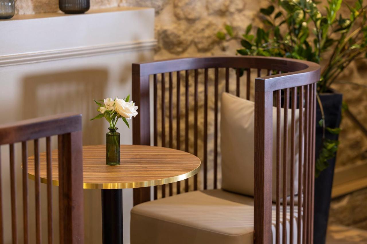 Hotel Le Rocroy Paryż Zewnętrze zdjęcie